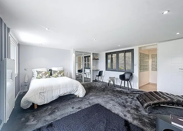 Azur - élégante Et Détente *